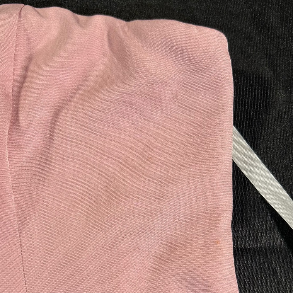NEW Missguided Bandeau Mini Dress Baby Pink Strapless Waist Chain Slit Women’s 4 - Picture 9 of 10